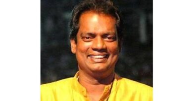 ചിരിയുടെ സുല്ത്താന് വിട നല്കി മലയാളികള് ചിരിയുടെ സുല്ത്താന് വിട നല്കി മലയാളികള്